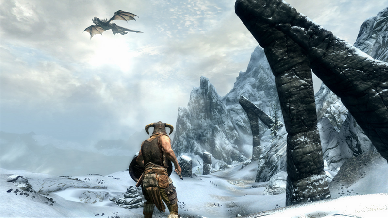 Illustration for article titled The Elder Scrolls V: Skyrim Has Game Reviewers Shouting Its Name